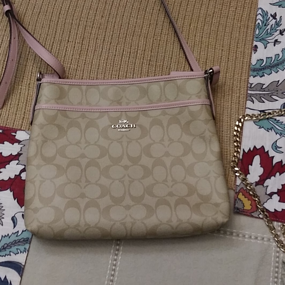 Coach crossbody/ shoulder bag